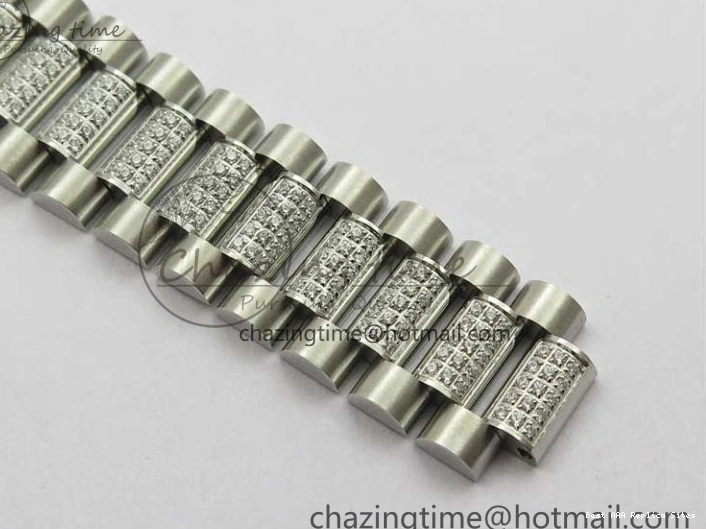 AAA Replica Watches 2682 Bracelet Edition MoistureWicking 36mm Day-Date MOP SS on Dial White President A 128239 Crystal Best SS Crystal Marker BP 1226